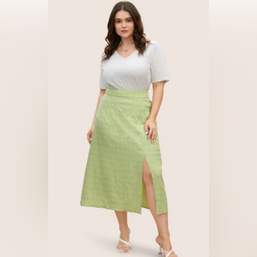 Elegant plain textured  Green Women's split front Skirt size 2X 🌸🌹🌺 BG 04